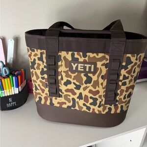 Yeti Brown Camo Duffel Tote - Brown & Tan